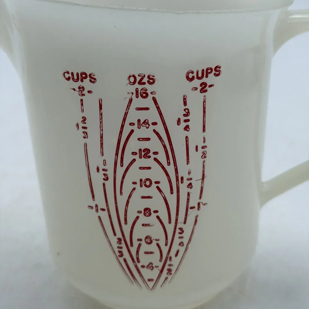 Vintage 50s Tupperware 134-2 Two Cup Measuring Pitcher Red Lettering